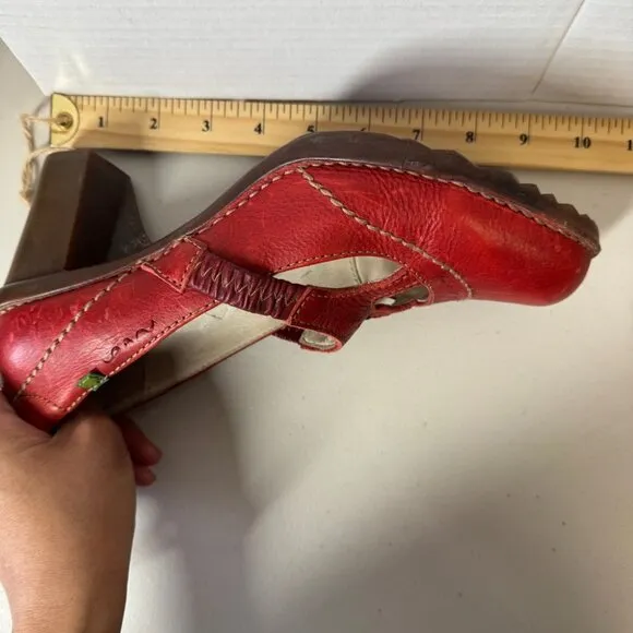 El Naturalista Classic Stylish Red Leather Lagenlook Preppy Women's Heels