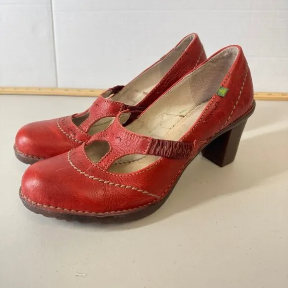 El Naturalista Classic Stylish Red Leather Lagenlook Preppy Women's Heels