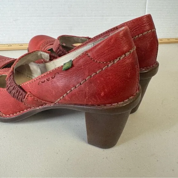 El Naturalista Classic Stylish Red Leather Lagenlook Preppy Women's Heels