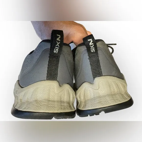 EUC Keen Shoes Men Nxis Speed in Steel