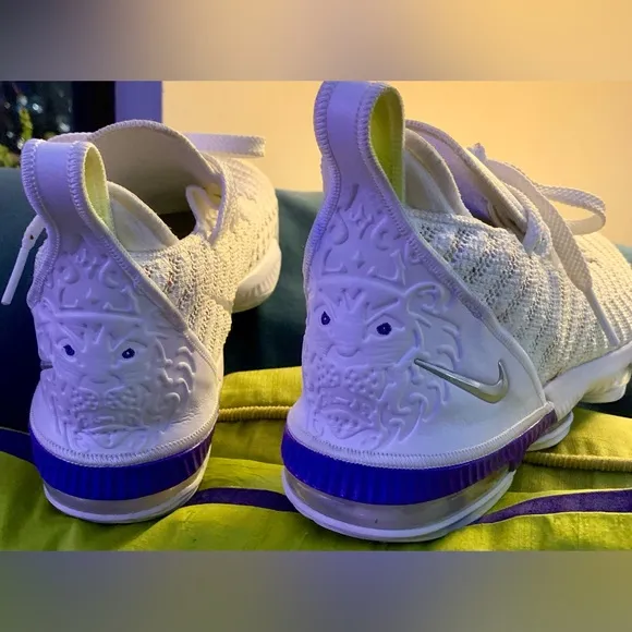 EUC Nike LeBron 16 All-Season ‘Buzz Lightyear’ White/Purple Sneakers- Size 6Y