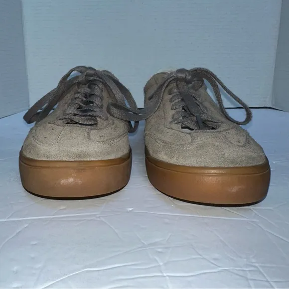 Fred Perry Men’s Hazelnut &amp; Tan Suede Lace Up Court Sneakers- Size 10