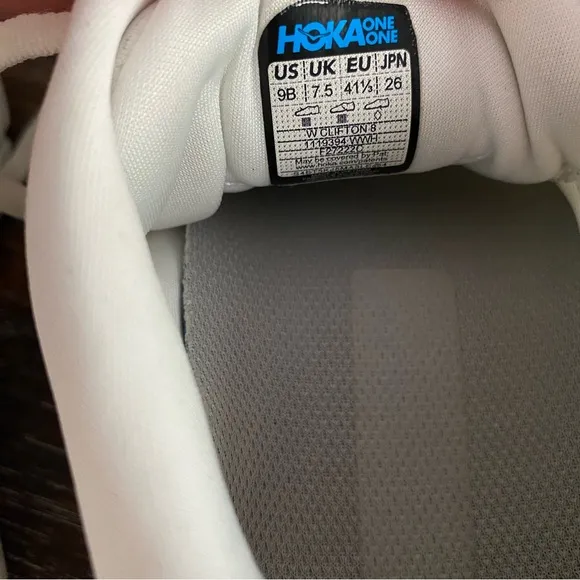 Hoka Clifton 8 Athleisure Athletic Running Sneakers Shoes Women’s 9B White
