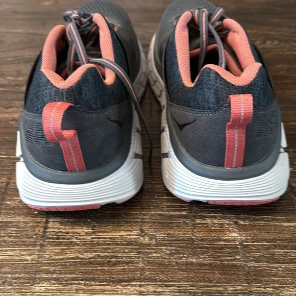 HOKA ONE GAVIOTA 2 WOMEN RUNNING SHOES GRAY CORAL SIZE 8 1/2 WIDE