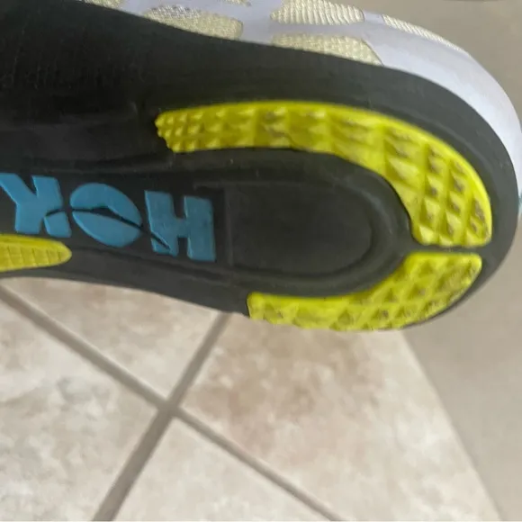 Hoka One One Rocket MD Mens Sz 11.5 White Track &amp; Field Spike Shoes Pre Owned