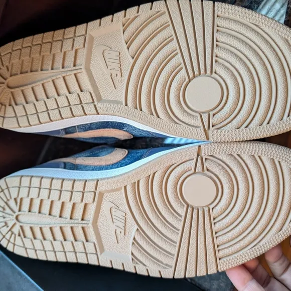 Jordan Blue and Tan Sneakers Classic Design