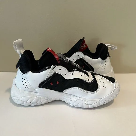 Jordan‎ Delta 2 “Chicago bulls” Size 6.5Y No Laces Or Insoles