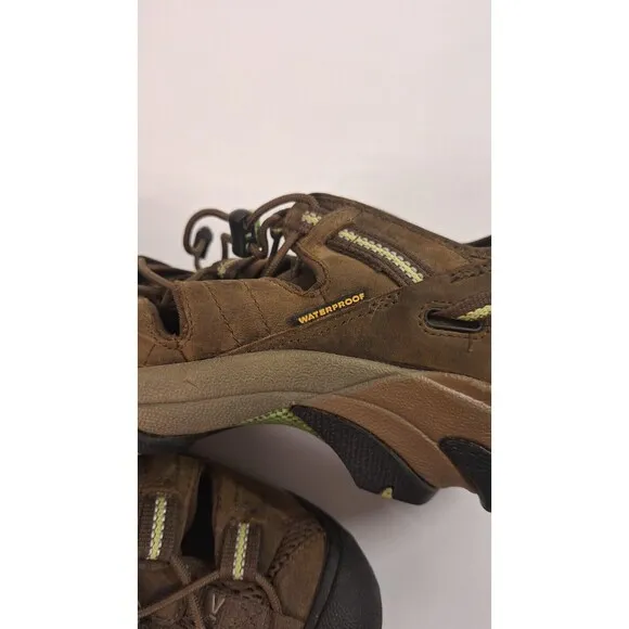 KEEN Arroyo 11-M Hiking Waterproof Shoes Men's Sz 9.5 Outdoor Nature Gorpcore