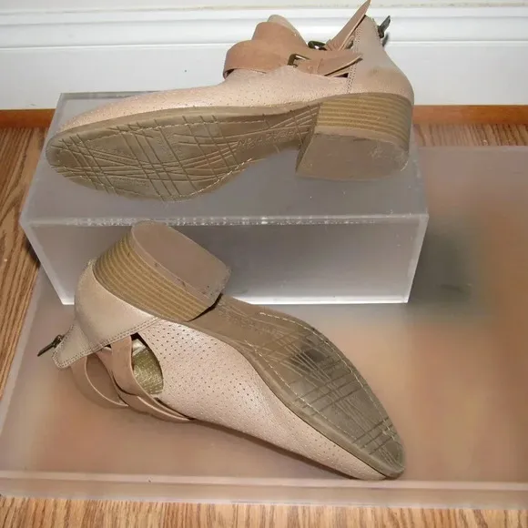 KENNETH COLE REACTION Raw Luck Ankle Booties 8.5M