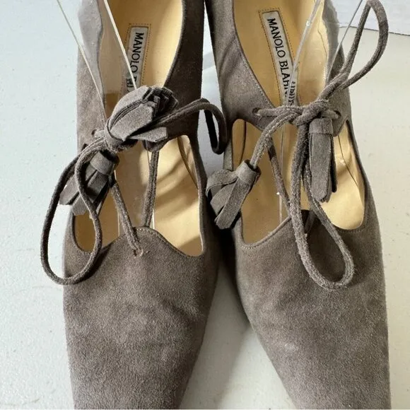 Manolo Blahnik Women's Brown Taupe Suede Tassel Lace Heeled Shoes Size 40