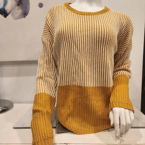 MAX STUDIO, WOMEN'S NWTO, size L mustard yellow ribbed long sleeve sweater