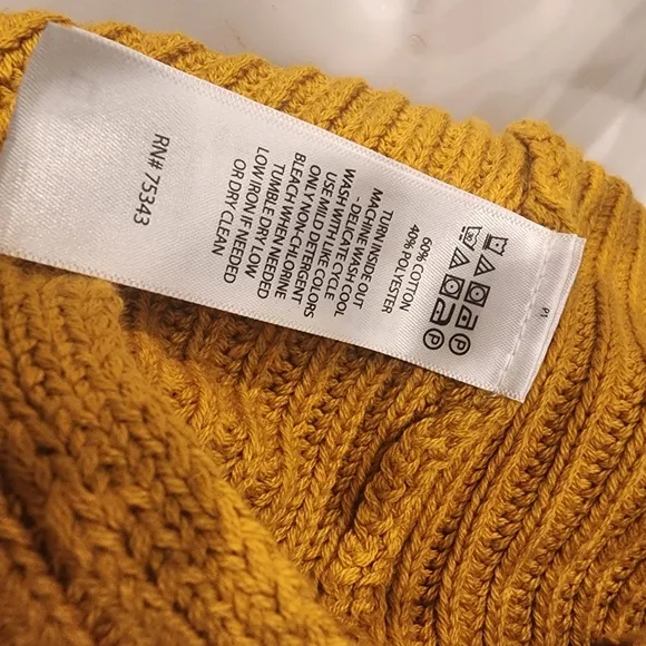 MAX STUDIO, WOMEN'S NWTO, size L mustard yellow ribbed long sleeve sweater
