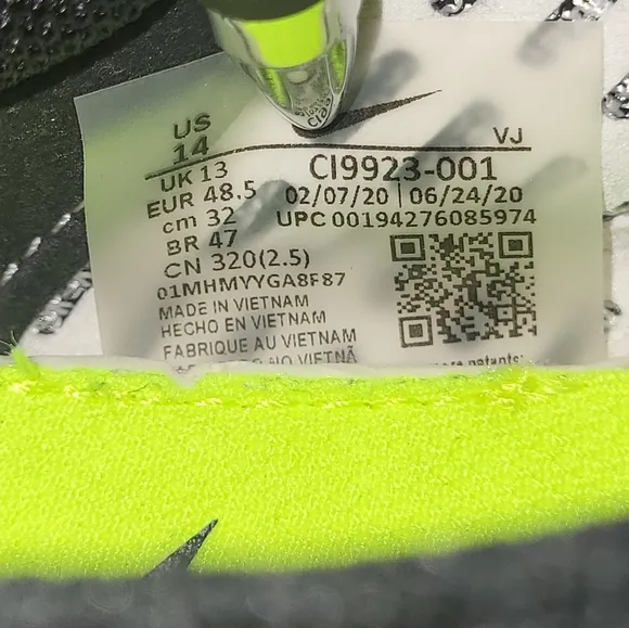 Men's Nike Air Zoom Tempo Next% Flyknit Black/White-Volt Size 14 CI9923 001