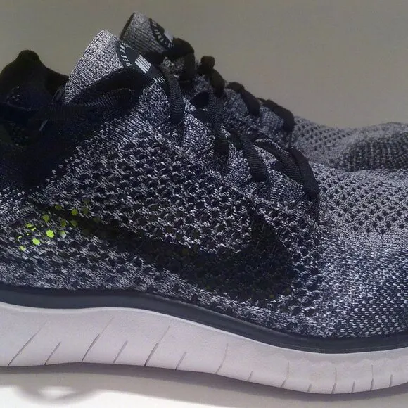 Men's Nike Shoes Size 10 Free Rn Flyknit 2018 White Black - 942838-101 New