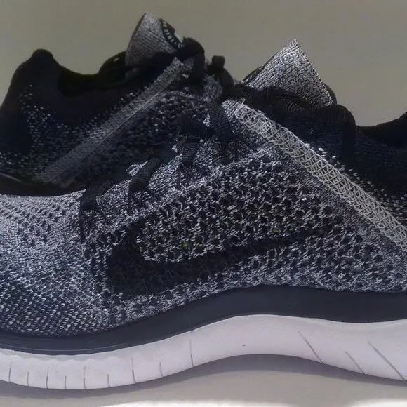 Men's Nike Shoes Size 10 Free Rn Flyknit 2018 White Black - 942838-101 New