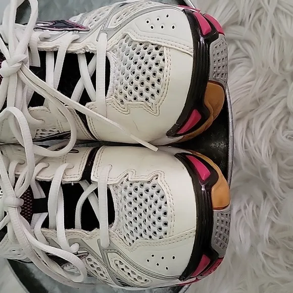 Mizuno wave tornado 9 athletic shoes womens size 10
