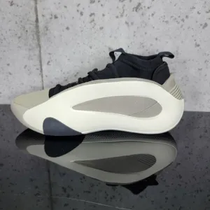 MSRP $160 Harden Volume 8 Basketball Shoes Sz 8.5 Grey/Ivory/Core Black