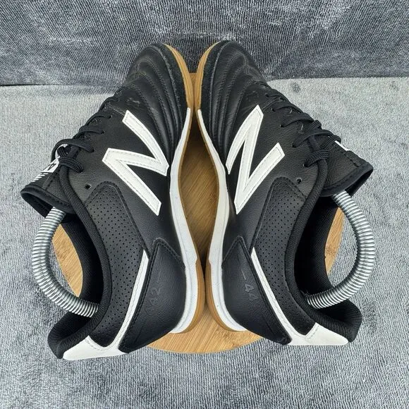 New Balance 442 Shoes Mens Size 10 2E Black Soccer Team Indoor Training Sneakers