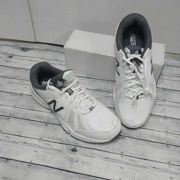 New Balance 519 MX519WG2 Mens SZ 8.5D White Logo Cross-Training Sneaker Shoes