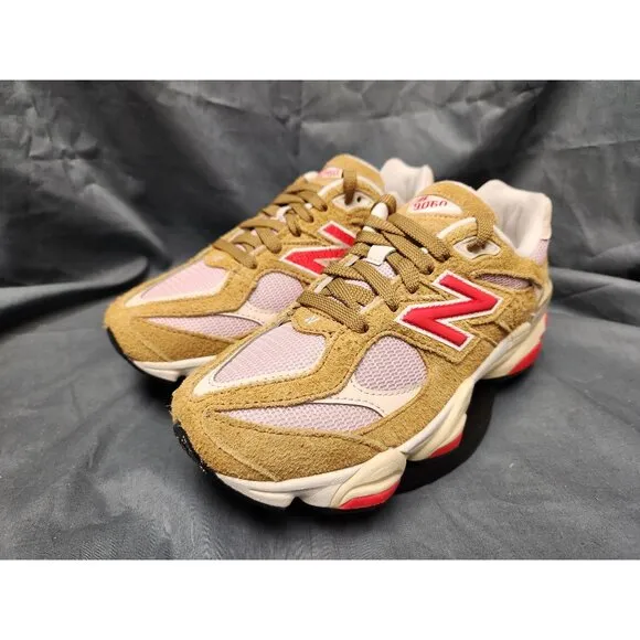New Balance Girls 9060 Sneakers GC9060VD Beige Pink Size 6 NEW IN BOX!