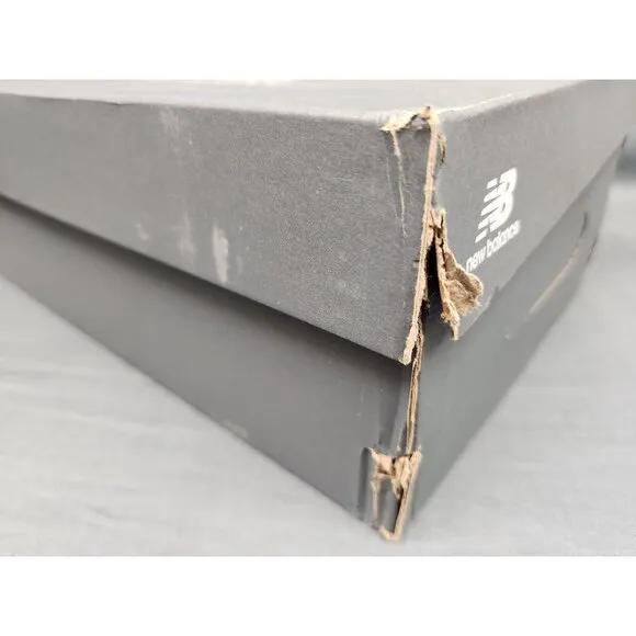 New Balance Girls 9060 Sneakers GC9060VD Beige Pink Size 6 NEW IN BOX!