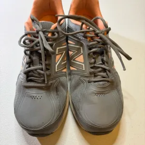 New Balance Gray Athletic Shoes with Sleek Design