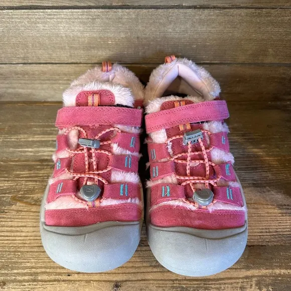 New Big Kids Keen Newport Pink Suede Fur Trimmed Outdoor Shoes Size 5 Y