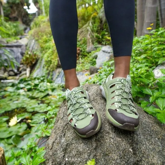 NEW Dansko Mia Sneakers For Women sage 210