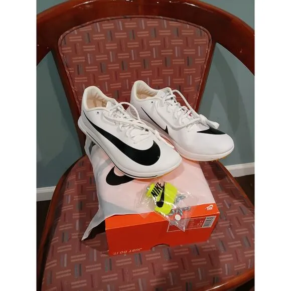 New Men's 9.5 Nike TJ Triple Jump Elite 2 Track Shoes White Black Spikes
