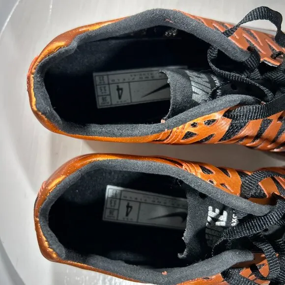 NEW Nike Zoom Maxcat 3 Volt Boys Size 4 Track Field Spikes Shoes Orange Cleats