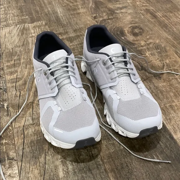 🔥NEW 🔥ON CLOUD 6 Running Gray Athletic Shoes Sleek Design
