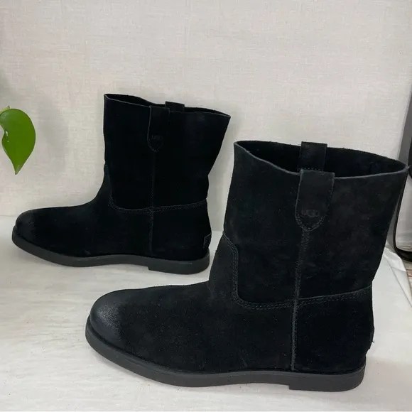 NEW UGG Josefene Short Suede Boot‎ inBlack Sz. 8