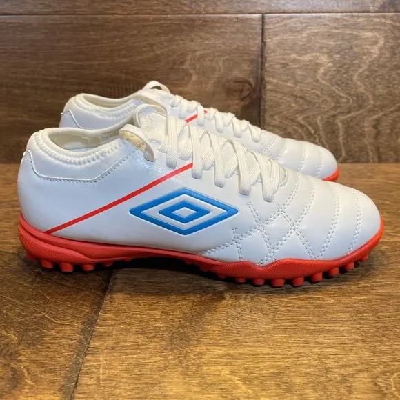 NEW Umbro Medusae III Club TF JNR Soccer Turf Shoes/Cleats Youth Boy's Size 5Y