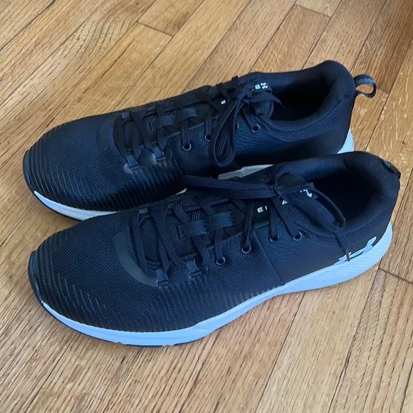 New Under Armour Men's Charged Engage Training Shoes - Black/White