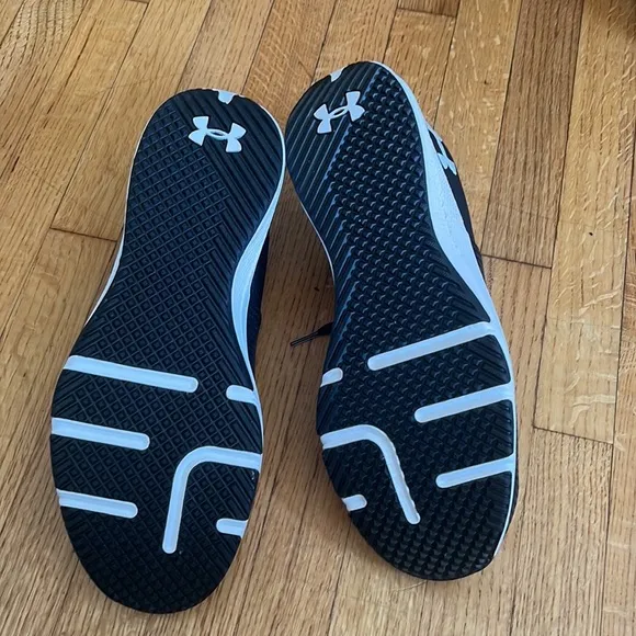 New Under Armour Men's Charged Engage Training Shoes - Black/White