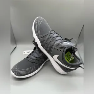 NEW- Women’s Grey White/ Nike Free Tr7 Training Shoes/ Womens Size 7.5 - NIB