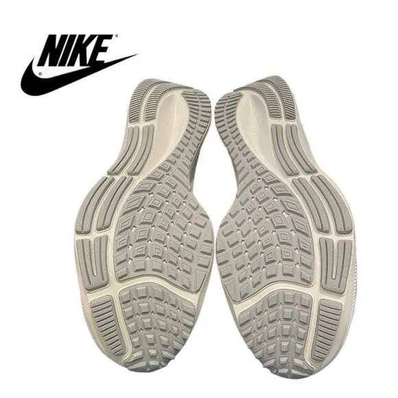 NEW Nike Air Zoom Pegasus 37 Pure Platinum / Metallic Silver Sneakers 11