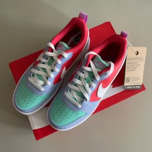 NIB NIKE Court Borough Low Recraft Sneakers Athletic Shoes 5Y