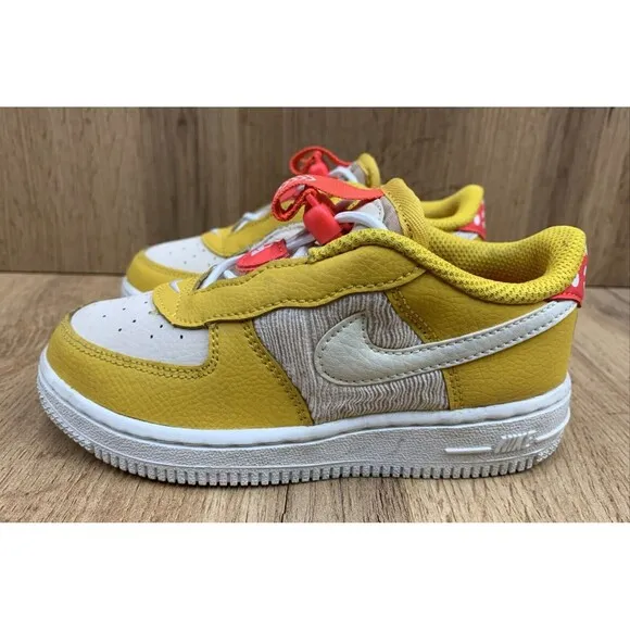 Nike Air Force 1 Toggle SE Athletic Sneakers Shoes Boys Size 10C Gold DQ0366-700