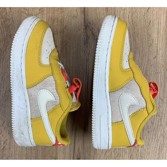 Nike Air Force 1 Toggle SE Athletic Sneakers Shoes Boys Size 10C Gold DQ0366-700