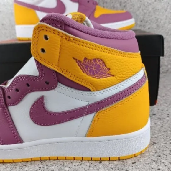 Nike Air Jordan 1 Retro High OG 'Brotherhood' Sneakers Shoes 5.5Y Women'…