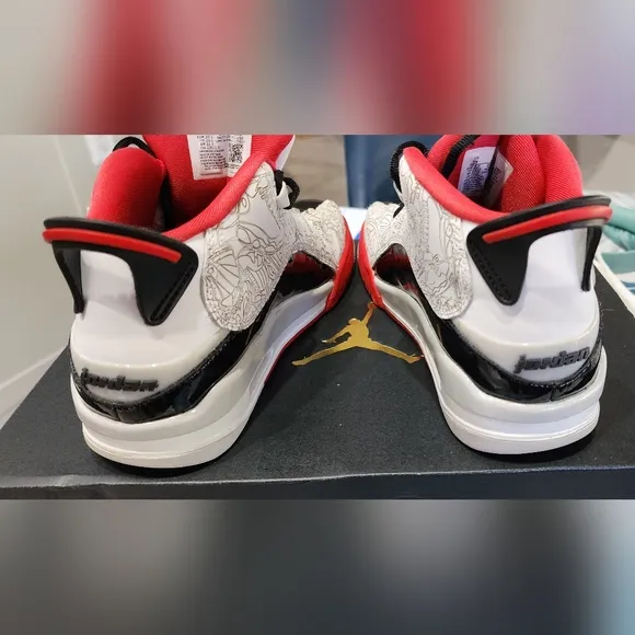 Nike Air Jordan DUB ZeroDV1360-160 White / Fire Red /Black Youth 5 Sneakers