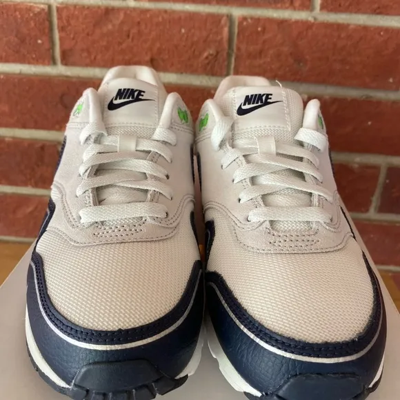 Nike Air Max 1 GS Size 7Y Youth Blue White New Sneakers Retro Shoes