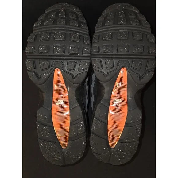 NIKE AIR MAX 95 BLACK-SAFETY ORANGE-IRON GREY SZ 8 [DX2657-001]