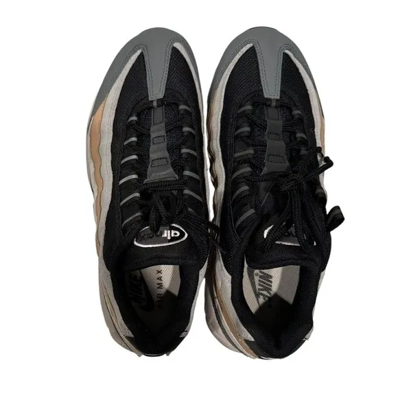 Nike Air Max 95 Men's Smoke Greylight Athletic Sneaker Shoes Size 7.5‎