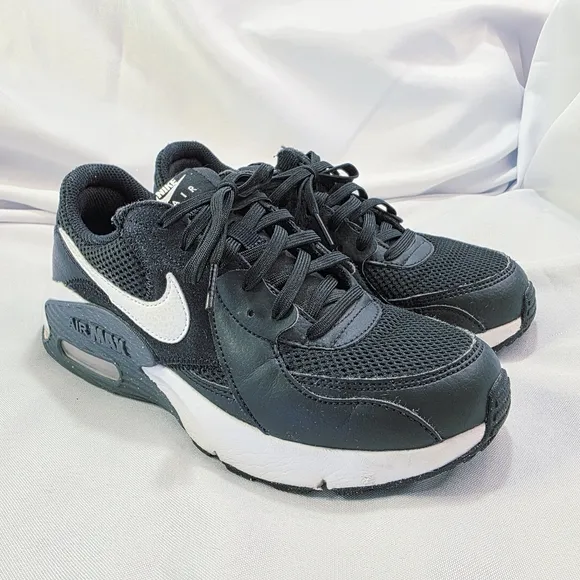 Nike Air Max Excee Black White Dark Grey CD5432 003 Womens Size 6.5