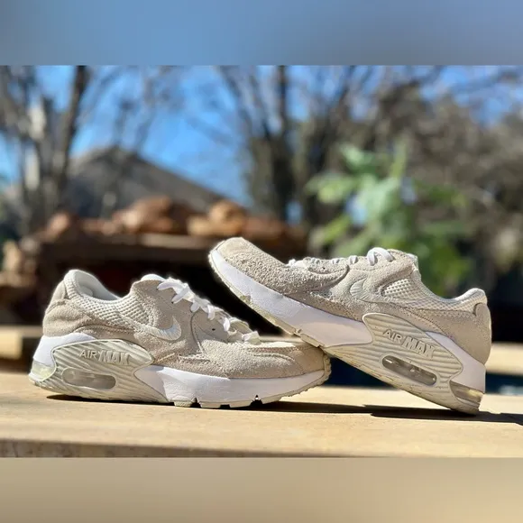 Nike Air Max Excee Phantom/Sail-Platinum Tint - Size 6 Women’s (CD5432-009)