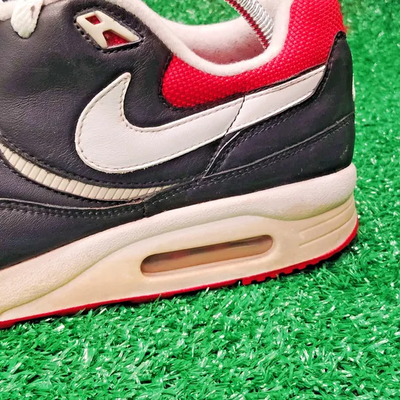 Nike Air Max Light 07' Running Sneakers Mens Size 10.5 Black White Red 315827011