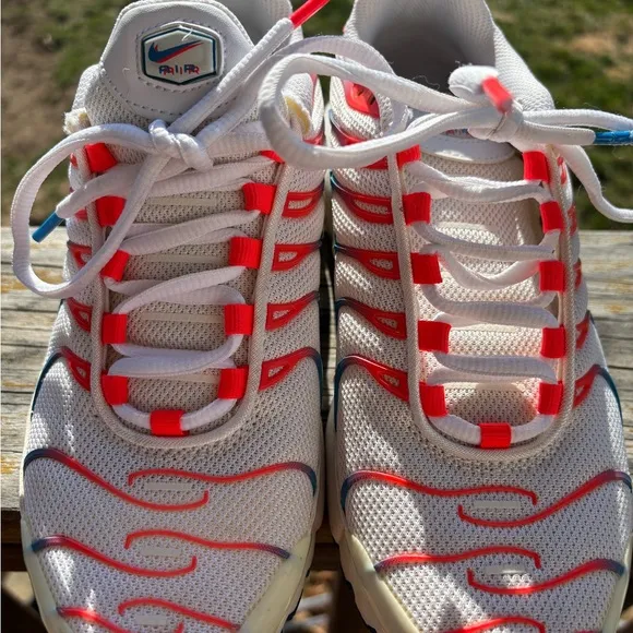 Nike Air Max Plus 3D Glasses Sz 4.5 Youth / Womens 6 White Blue Coral Sneakers