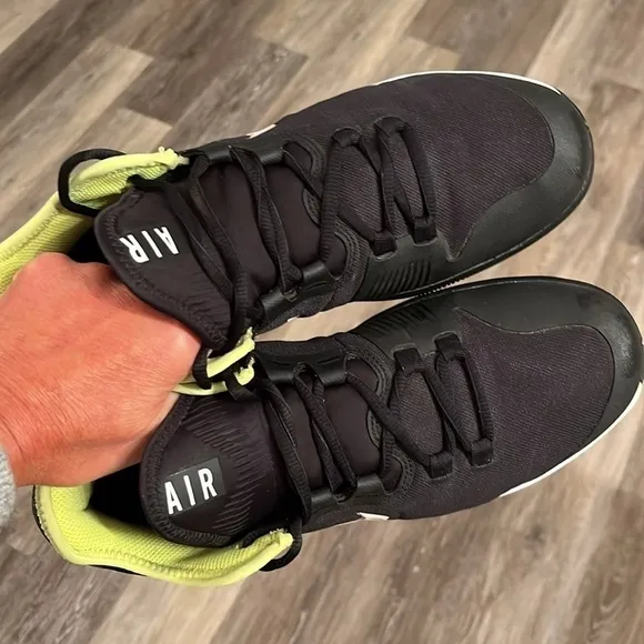 Nike Air Max Wildcard All Court sneakers tennis shoes size 8.5 neon